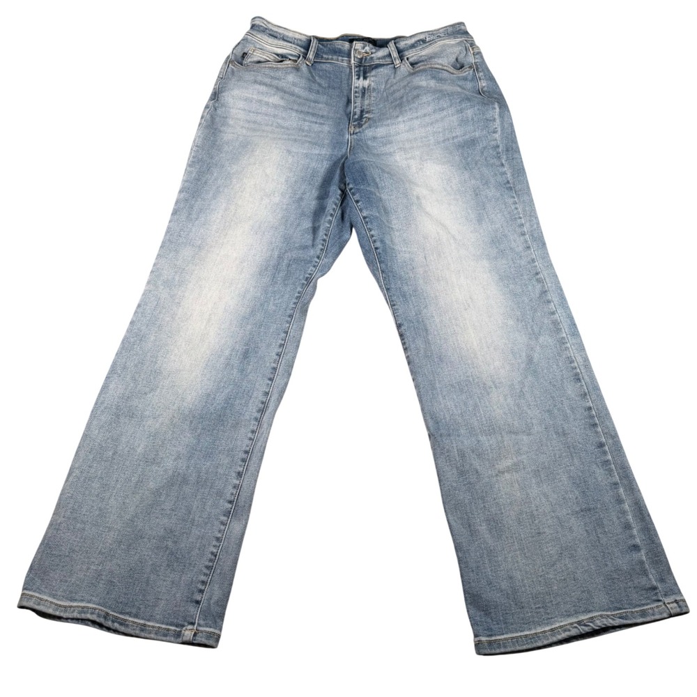 Judy Blue Straight Fit Jeans Women 18W(FITS 34x31) Light Wash High Rise Distress